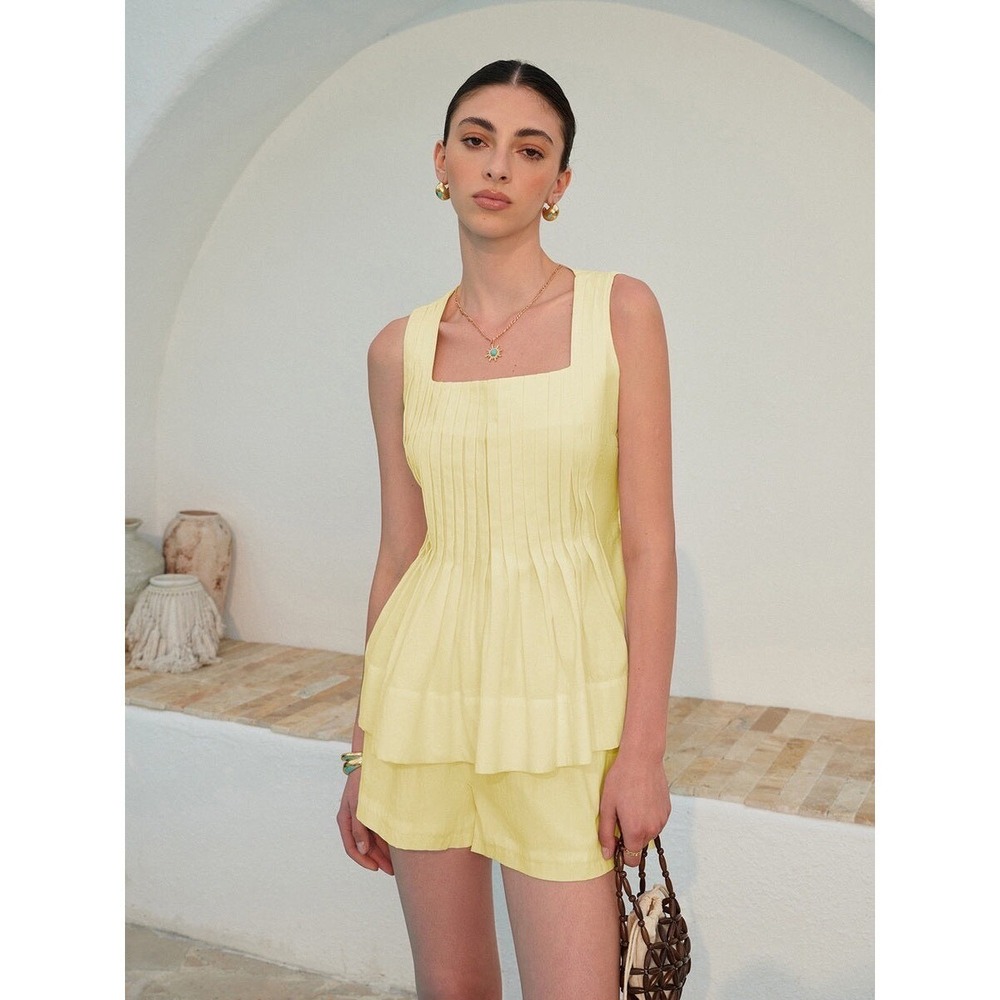 Commense Yellow Pleated Two-Piece Set Sleeveless Top‎ & Shorts XS